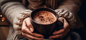 chocolate quente | bebidas quentes e saudáveis para o inverno | holmes place 