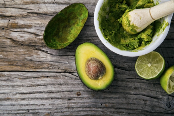 Preparing some nice green Avocado