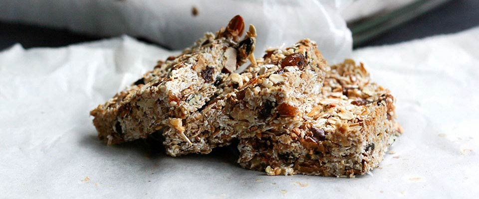 Recipes DIY Granola Bar | Holmes Place
