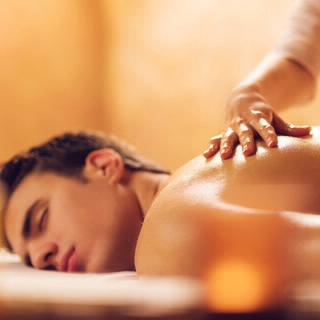 Holmes Place | back massage close up man